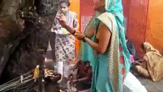 नाग देवता मंदिर में नाग पंचमी के पर्व पर उमड़ा भक्तों का जनसैलाब
