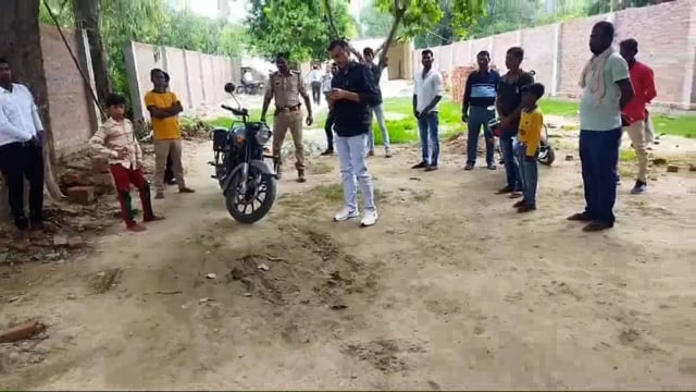 क्रिश्चियन मिसनरी का खेल, आर्थिक, झाड़ फूंक धर्म सभाओं में धर्म परिवर्तन, 
ग्रामीणों ने पुलिस को दिया सूचना
