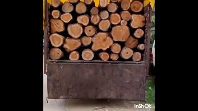 कर्नलगंज पुलिस ने लकड़ियों की कटान कर तस्करी करने वाले पांच अभियुक्त गिरफ्तार 82 बोटा सागौन की लकड़ी व डीसीएम