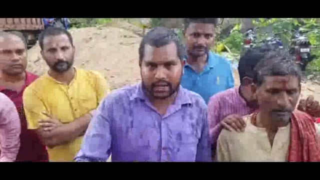 बैजुडीह  पंचायत के मुखिया के खिलाफ दर्जनों वार्ड सदस्यों ने खोला मोर्चा BDO को आवेदन देकर कार्रवाई की मांग की