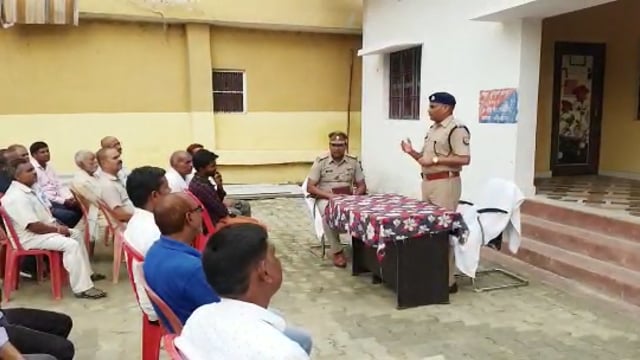नौगढ़ तहसील क्षेत्र के कपिलवस्तु कोतवाली का अपर पुलिस अधीक्षक सुरेश चन्द्र रावत ने किया निरीक्षण 