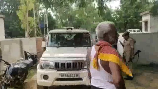 मोबाइल चोरी के आरोप में मजदूरों ने पीट-पीटकर ननिहाल आए व्यक्ति को उतारा मौत के घाट