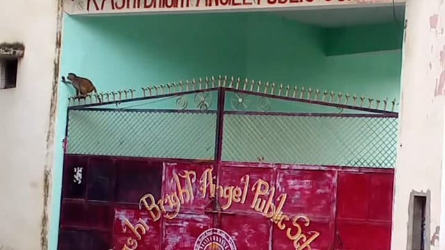 डलमऊ रायबरेली। काशी ब्राइट एंजेल पब्लिक स्कूल पर गंभीर आरोप लगे हैं। एक छात्रा ने आरोप लगाया है कि धोखे में 