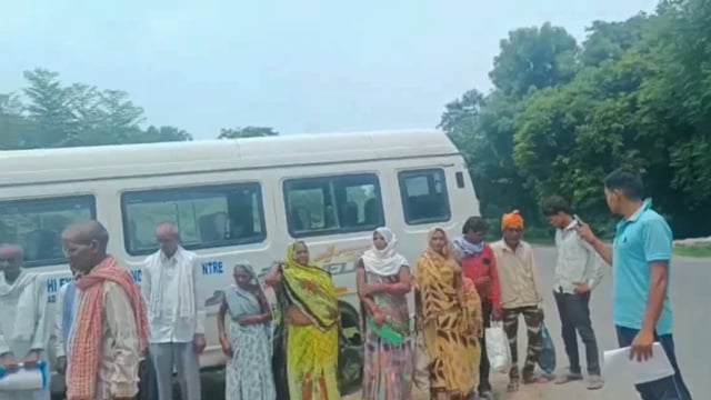 यूथ कांग्रेस के जिलाध्यक्ष एवम जिला पंचायत सदस्य वीरेंद्र यादव के सफल प्रयास से लोगों को आँख के ऑपरेशन के लिए अस्पताल ले