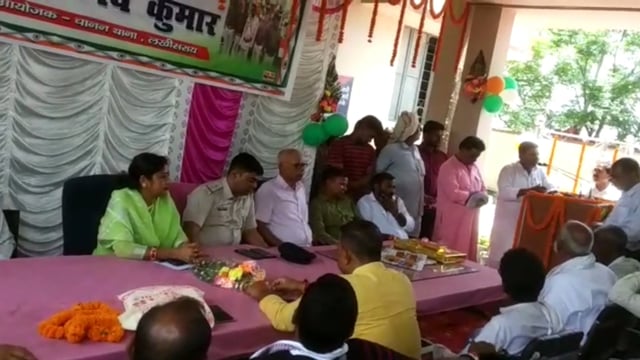 चानन  : चानन थानाध्यक्ष रहे वैभव कुमार को दी गई समारोह पूर्वक विदाई,  नव पदस्थापित थानाध्यक्ष रुबीकांत कच्छप का स्वागत ।