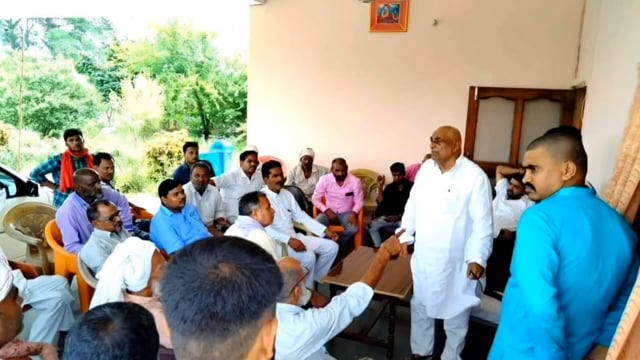 9 से 15 अगस्त तक हर घर पर फहराएं राष्ट्रीय ध्वज इटवा विधायक माता प्रसाद पांडेय ।