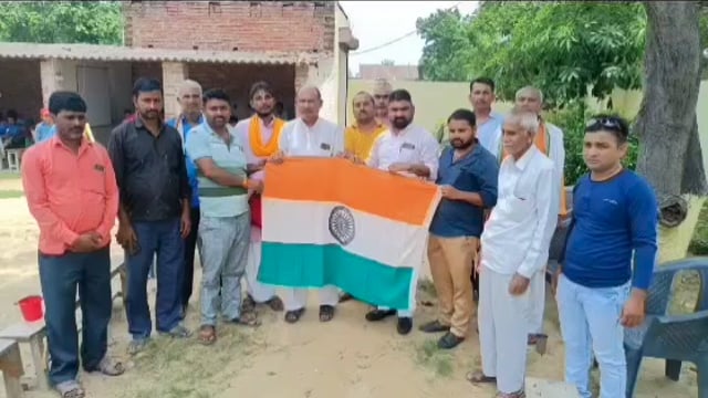 वजीरगंज के ग्रामपंचायत डुमरियाडीह में भाजपा कार्यकर्ताओं ने आजादी केअमृत महोत्सव कार्यक्रम के अंतर्गत निकाला तिरंगा रैली