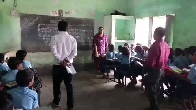 जन कल्याणकारी योजनाओ की जांच मे मिली गड़बड़ी। डीएम के निर्देश पर एसडीओ खुशबू गुप्ता ने महागामा पंचायत में जांच को पहुंची