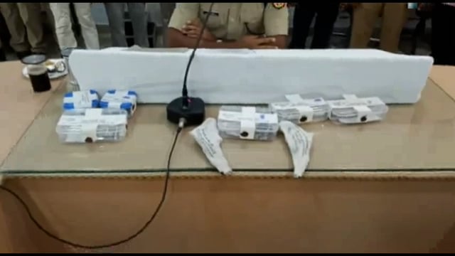 लखीमपुर खीरी (यूपी)थाना नीमगांव पुलिस द्वारा नकबजन व चोरी की घटनाओं का खुलासा करते हुए,6 नफर अभियुक्तों को गिरफ्तार, किय