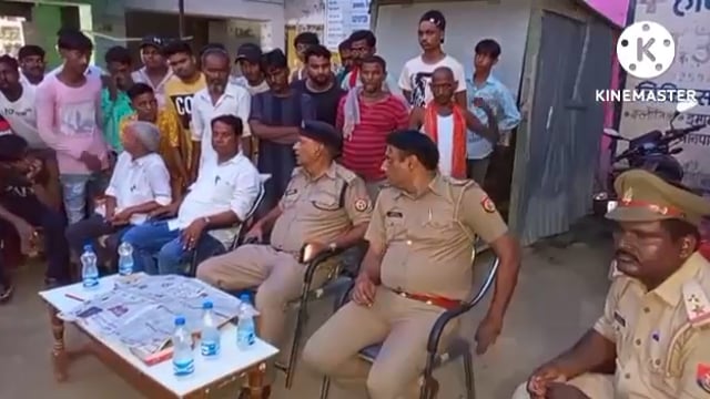 जनपद बहराइच इमामगंज कस्बे में पुलिस क्षेत्रीय अधिकारी मैसेज जयप्रकाश त्रिपाठी ने ताजिया दारु के साथ की बैठक
