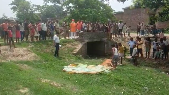 जनपद बहराइच के खैरी घाट थाना क्षेत्र के लालूही पत्थर के बॉर्डर 1 गोवंश की मृत्यु हो गई