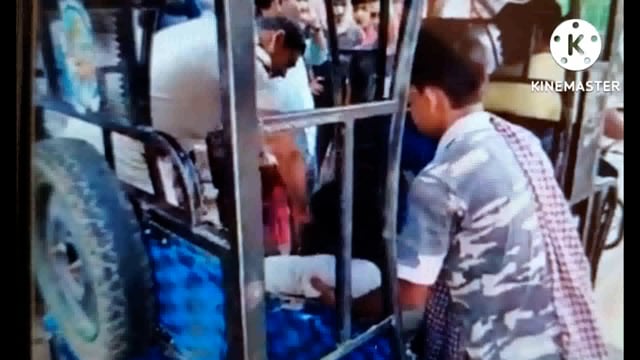 डाक बम जा रहे तिलवरिया गांव निवासी यात्री बस से गिरने पर जख्मी ,सामुदायिक स्वास्थ्य केंद्र में किया जा रहा इलाज