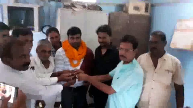 हसपुरा कॉआपरेटिव बैंक में BCEO के सम्मान में विदाई समारोह आयोजित,DM द्वारा समानित होने पर अध्यक्षों ने दी बधाई