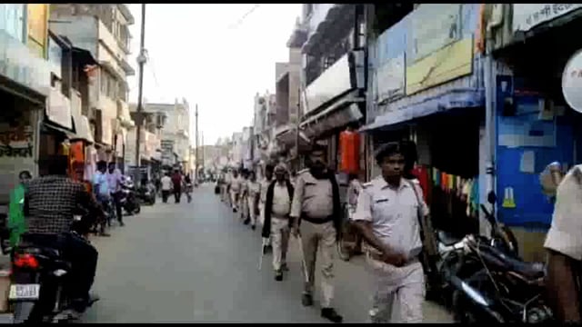 अमरपुर प्रखंड में मुहर्रम पर्व को लेकर शांति व्यवस्था कायम रखने के लिए निकाला गया फ्लैग मार्च