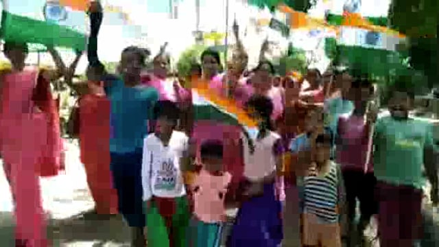 ब्लॉक मुख्यालय पर आजादी का अमृत महोत्सव के उपलक्ष्य में निकाली गई तिरंगा जागरूकता रैली