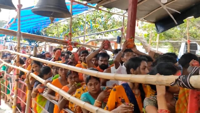 सिमरी बख्तियारपुर: सावन की अंतिम सोमवारी को बाबा मटेश्वर धाम चकभारो में 2 लाख श्रद्धालुओं ने किया जलाभिषेक