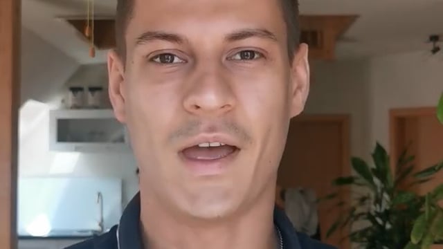 Video-Testimonial 737685274