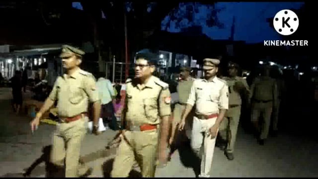 चायल:आगामी त्योहार मोहर्रम को लेकर कौशांबी पुलिस अलर्ट थाना करारी में किया गया पैदल गस्त