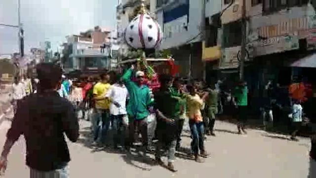 अबकीबार नही उठा ताजिया दफनाया गया कर्बला में फूल, देखें पूरी खबर