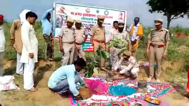 डुडी में ब्लाक प्रमुख बामोर द्वारा किया गया हरिशंकरी वृक्षारोपण 
