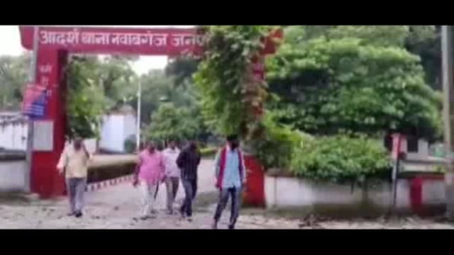 नवाबगंज: जमीन पर अवैध कब्जा करने का लगा आरोप  पुलिस से की शिकायत