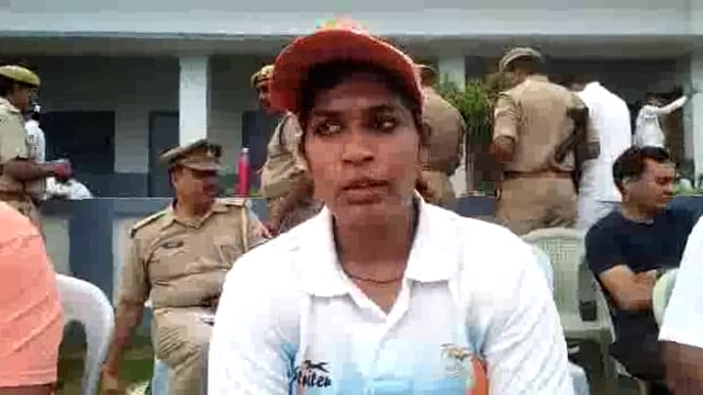 औरैया शहर के तिलक डिग्री कॉलेज में पहुँची एसपी चारू निगम ने मैराथन दौड़ में युवाओं का किया उत्साहवर्धन,