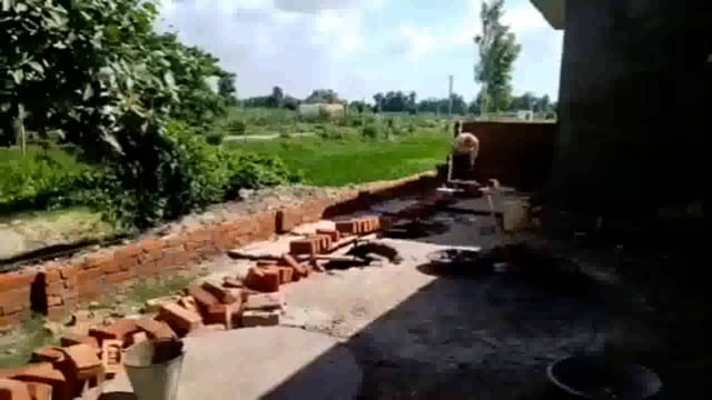 तरबगंज काशीपुर ग्राम पंचायत में शुरू हुआ पंचायत भवन के बाउंड्री वाल का कार्य