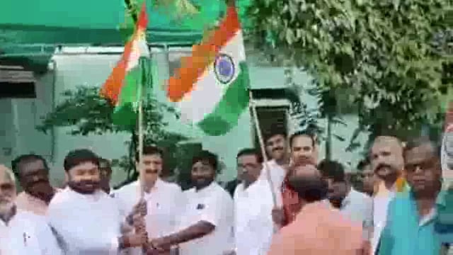 हर घर तिरंगा अभियानाअंतर्गत भारतीय जनता पक्षाची शहरातून तिरंगा रॅली