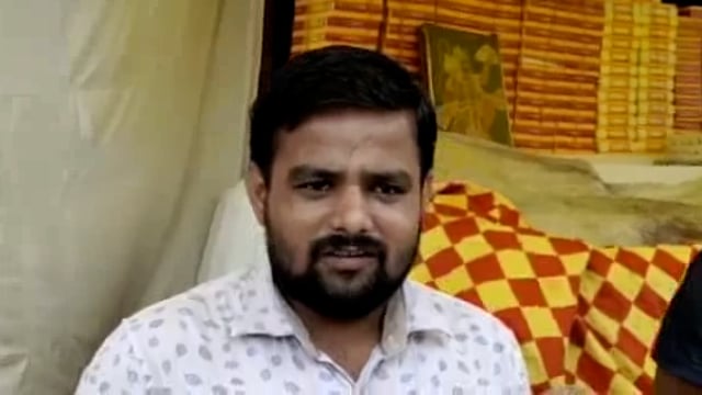 औरैया शहर में रक्षाबंधन पर्व पर मिष्ठान की दुकानों पर जमकर हुई खरीदारी ,दुकानदारों ने कहा महंगाई की दिखी मार