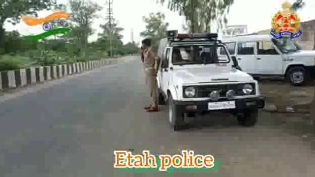 एटा। वरिष्ठ पुलिस अधीक्षक उदय शंकर सिंह के निर्देशन में आपकी सेवा में सदैव तत्पर एटा पुलिस की झलकियां