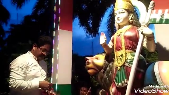 औरैया के शहीद पार्क से डीएम और एसपी ने आजादी के अमृत महोत्सव को लेकर दीप प्रज्वलित कर तिरंगा यात्रा किया रवाना