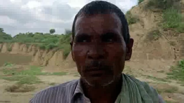  औरैया में आयाना क्षेत्र के सीहोली गांव में युवक की आत्महत्या को लेकर परिजनों ने कहा:मृतक पत्नी दे रही थी धमकी