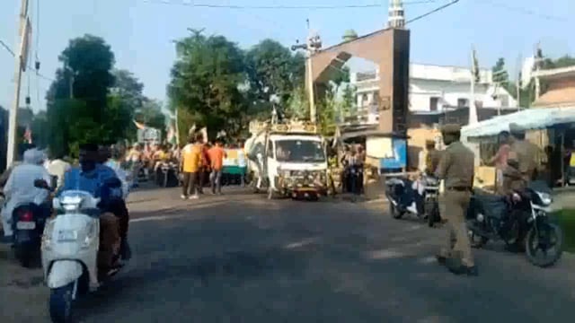 वजीरगंज : जगदीशपुर कटरा से भाजपा सेक्टर संयोजक की अगुवाई में निकाली गई तिरंगा यात्रा