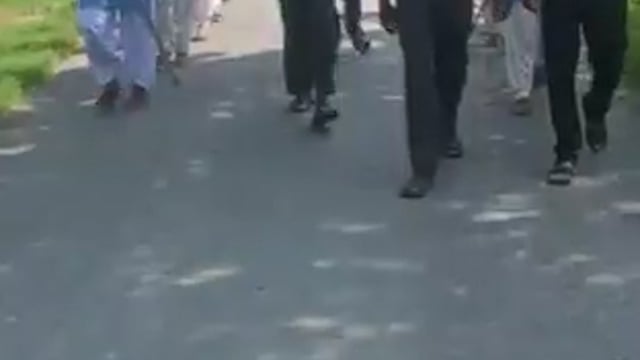 नवाबगंज बैजलपुर पंडित बृजभूषण मिश्रा इंटर कॉलेज में निकाली गई छात्र छात्राओं द्वारा तिरंगा यात्रा