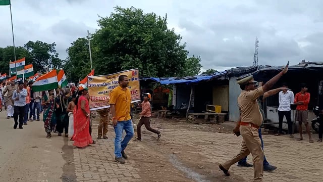 मड़ावरा में निकाली गई भव्य तिरंगा यात्रा: राज्यमंत्री ने किया शुभारंभ, 'भारत माता के जयकारों' से गूंजा कस्बा,निकली 300 म