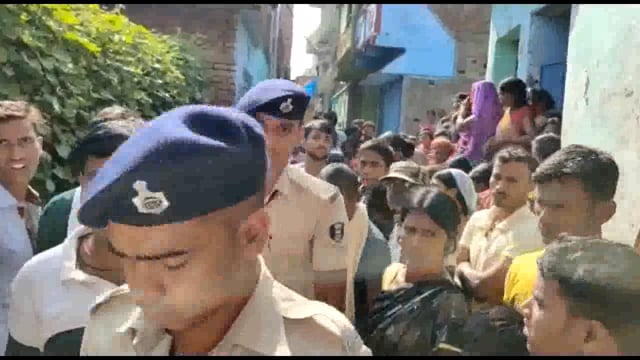 बालू खनन के दौरान ट्रैक्टर पलटी, चालक की हुई मौत