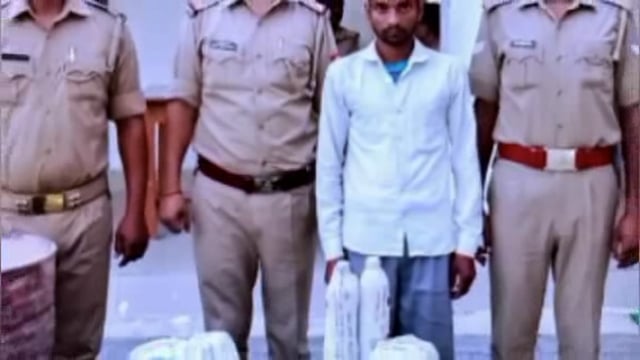 चूकानाला पूर्वी खड़िया के पास से 90 लीटर अवैध कच्ची आपमिश्रित शराब के साथ एक अभियुक्त को मोतीपुर पुलिस ने किया गिरफ्तार