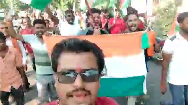 वजीरगंज के जगदीशपुर कटरा से श्रीरामचंद्र पब्लिक स्कूल से भाजपा नेता ने निकाली तिरंगा यात्रा, थानाध्यक्ष रहे मुख्य अतिथि