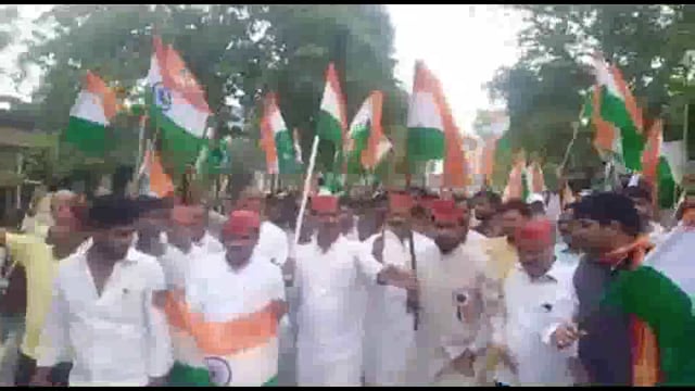 आज़ादी के अमृत महोत्सव पर  समाजवादी पार्टी ने निकाला भव्य तिरंगा यात्रा, भारत माता के लगे जयकारे, वन्दे मातरम् से गूंजा