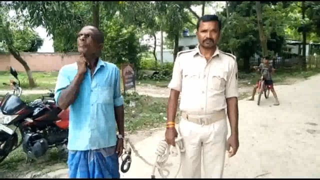 फलका पुलिस 6 लीटर 750 ग्राम विदेशी शराब के साथ एक शराब विक्रेता को ग्यारहिका ग्राम से गिरफ्तार किया है। 