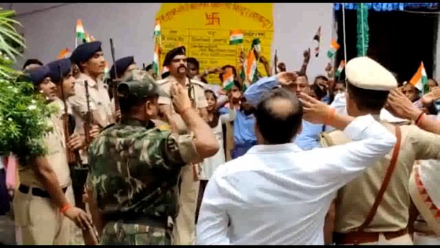 बिंद में भी स्वतंत्रता दिवस के अवसर पर धूमधाम से किया गया ध्वजारोहण 