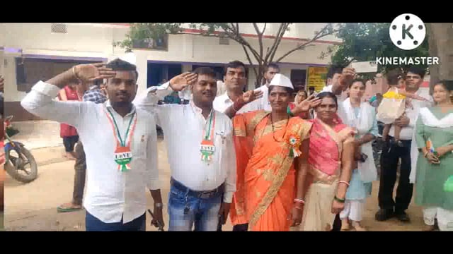 प्रखंड कार्यालय सहित कई जगहों पर लहरा तिरंगा का परचम ,देशभक्ति के नारे से गूंजा शहर