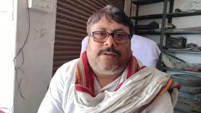 लालगंज कस्बे में उद्योग व्यापार मंडल द्वारा स्वतंत्रता दिवस के मौके पर अमृत महोत्सव  कार्यक्रम किए गए नगर अध्यक्ष राहुल 