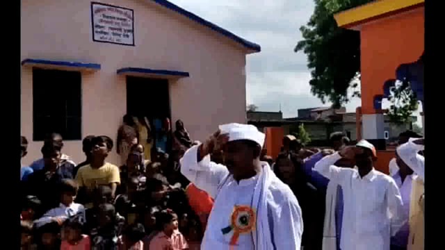 अकौना पंचायत के मुखिया व सरपंच स्वतंत्रता दिवस पर फहराया तिंरगा, प्रखंड प्रमुख ने प्रखंड कार्यालय में दी तिरंगा को सलामी