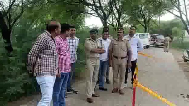 माट पुलिस और बदमाशों के बीच हुई मुठभेड़