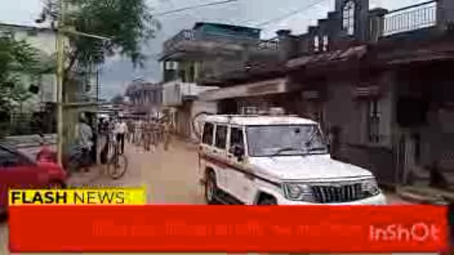 पोळा आदी येणाऱ्या सणाच्या पार्श्वभूमीवर सिंदेवाही पोलिसांचा निघाला रूट मार्च. 