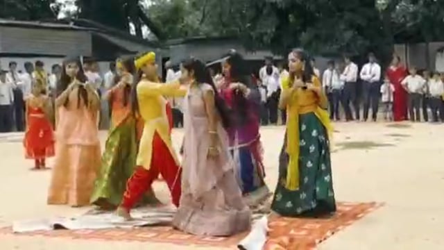  वजीरगंज  अंतर्गत विभिन्न स्थानों भी बच्चों ने विद्यालयों में धूमधाम से मनाया जन्माष्टमी 