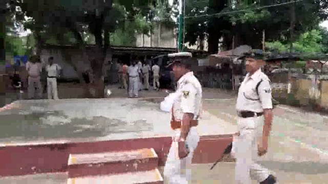 हसपुरा पुलिस ने 20 लीटर महुआ शराब के एक महिला को किया गिरफ्तार,भेजा जेल