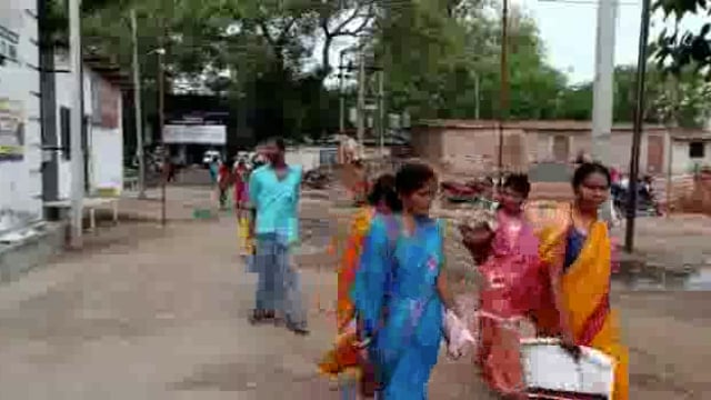 हवेली खड़गपुर 7 वर्षीय बच्ची के साथ पिता पुत्र ने किया दुष्कर्म आरोपी गिरफ्तार मेडिकल जांच के लिए सदर अस्पताल भेजा गया 