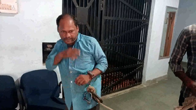 एक शराबी को शराब के नशे में  सूरजगढ़ा पुलिस ने गिरफ्तार कर भेजा जेल